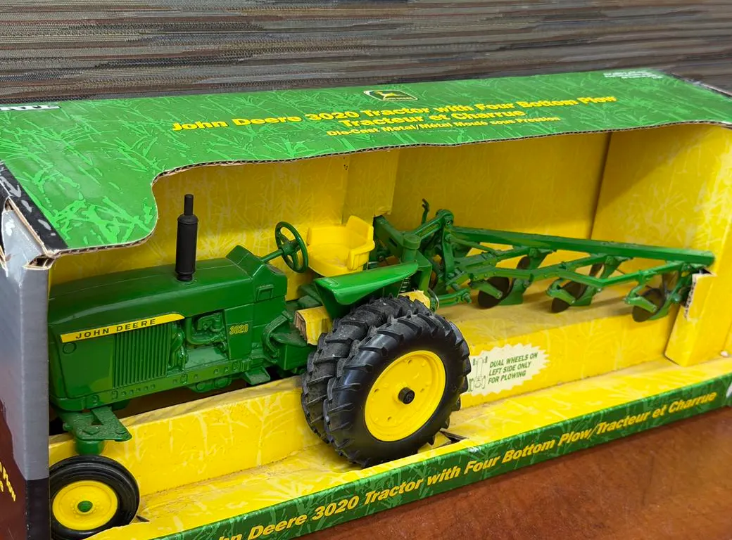 John Deere 3020 Tractor with 4 Bottom Plow - 1/16