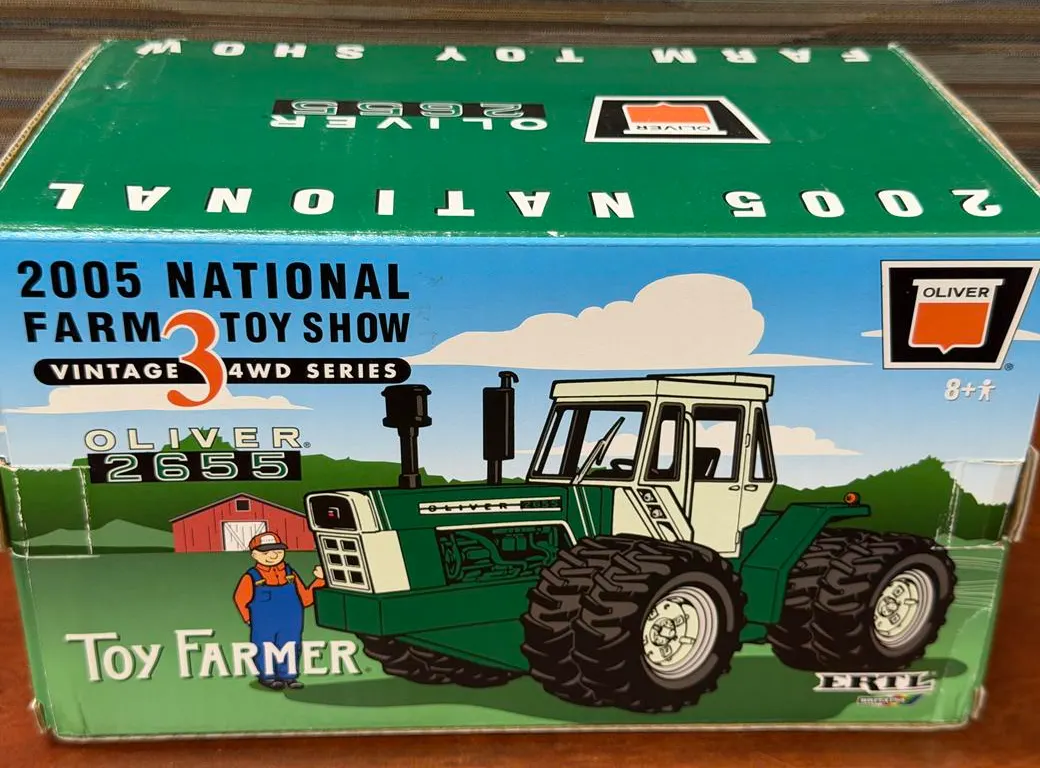 Oliver 2655 Tractor - 2005 Show - 1/32