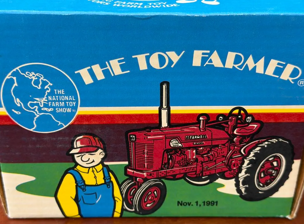IH Farmall MTA Diesel Tractor - 1/16