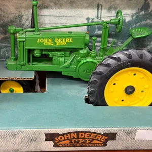 John Deere General Purpose B Tractor (1937) - 1/16