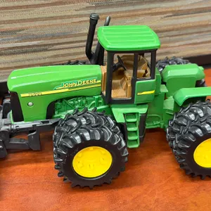 John Deere 9620 Tractor with Blade