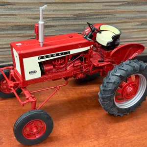 IH Farmall 504 Tractor - 1/16