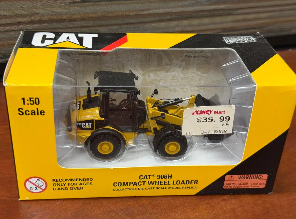 Cat 906H Compact Wheel Loader - 1/50