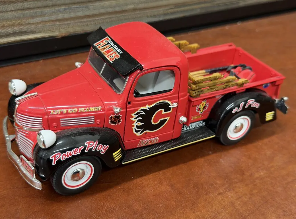 1947 Dodge Pickup - Calgary Flames 2004 - 1/24