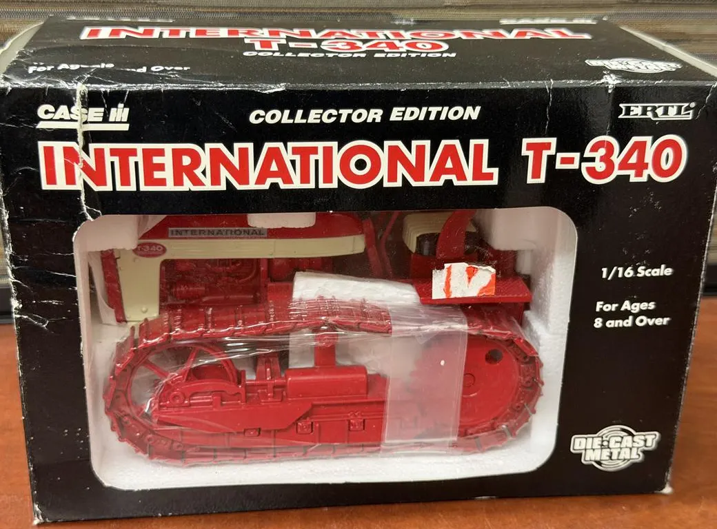 International T-340 Crawler - 1/16