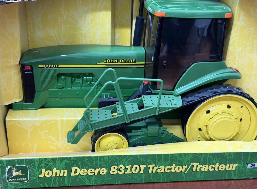 John Deere 8310T Tractor - 1/16