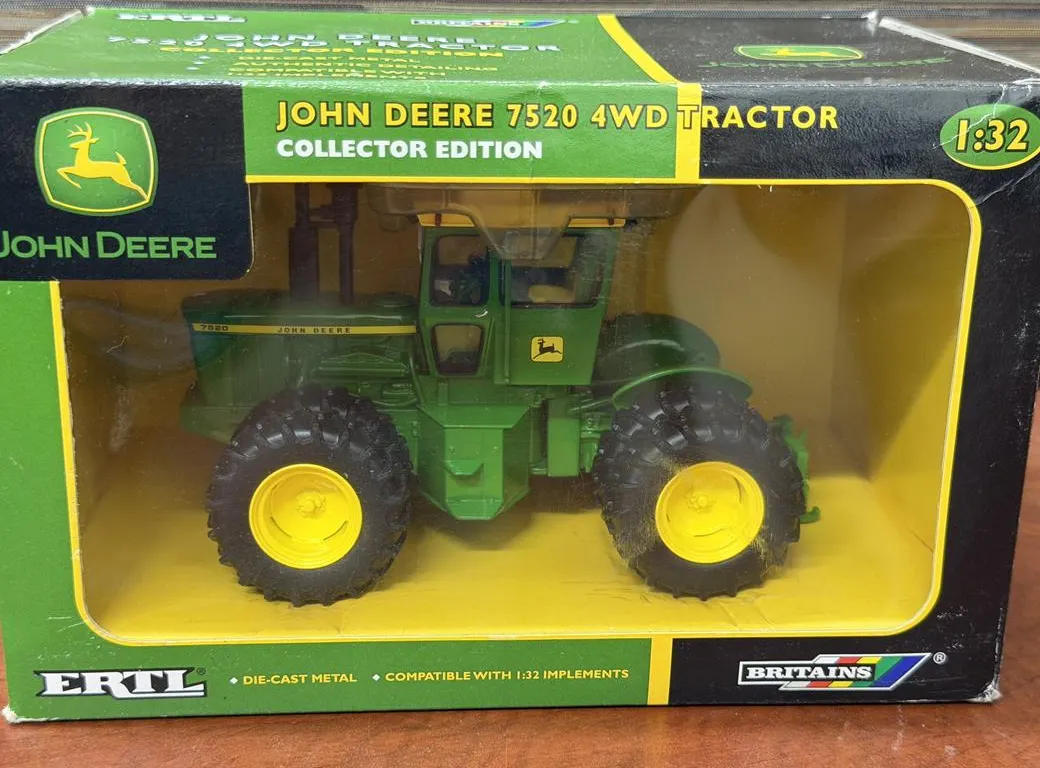 John Deere 7520 4WD Tractor - 1/32