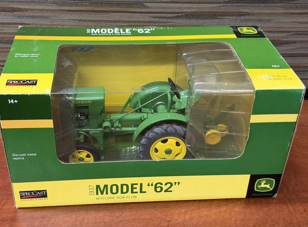 John Deere 62 (1937) Tractor with One Row Plow - 1/16