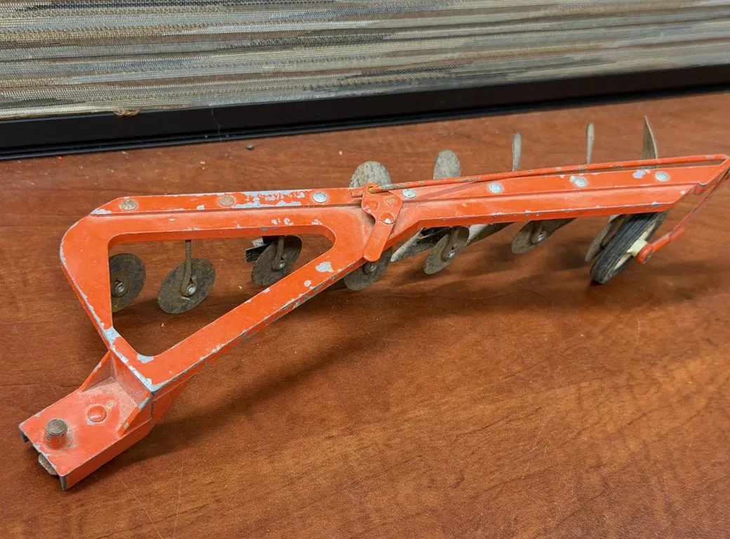Orange Ertl One Way Disc
