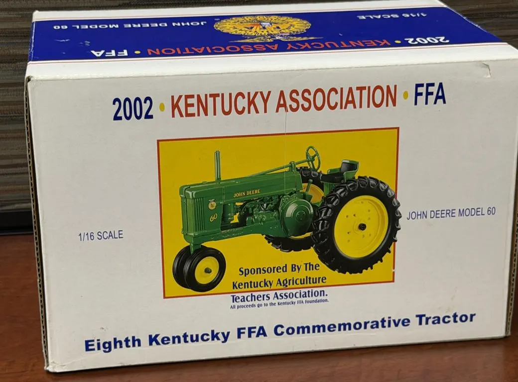 John Deere 60 Tractor-2002 Kentucky FFA - 1/16