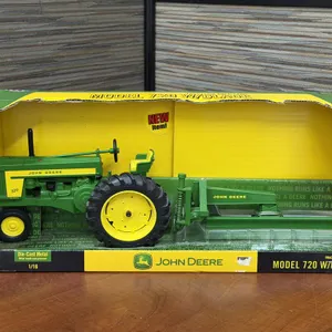 John Deere 720 Tractor with Blade Ertl - 1/16