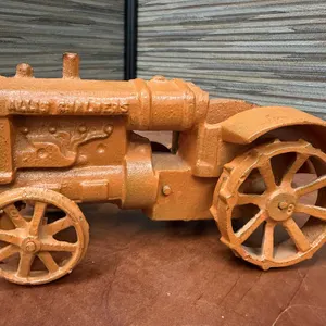 Allis-Chalmers Cast Iron Tractor - 1/16