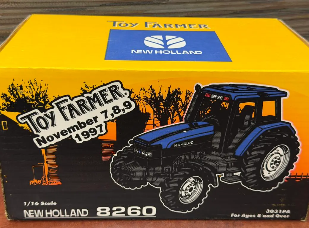 New Holland 8260 Tractor - 1997 Show - 1/16