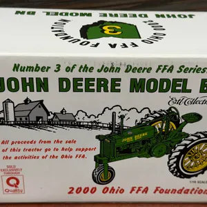 John Deere BN Tractor - 2000 Show - 1/16