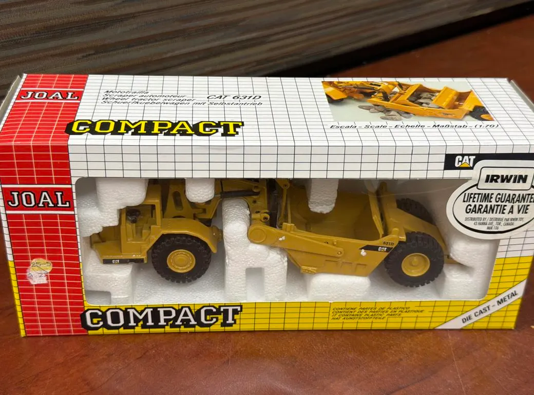 Cat 631D Wheel Tractor Scraper - 1/70