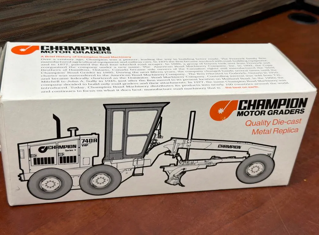 Champion 740A-VHP Motor Grader - 1/32