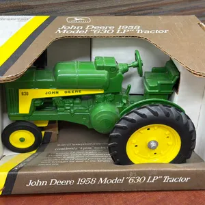John Deere 630 LP Tractor (1958) - 1/16