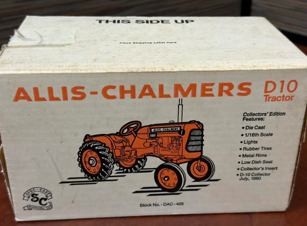 Allis-Chalmers D10 Tractor - 1/16