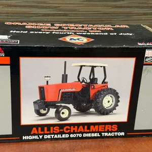 Allis-Chalmers 6070 Diesel Tractor - 1/16