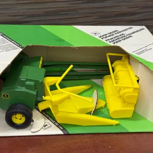 John Deere Forage Harvester - 1/16