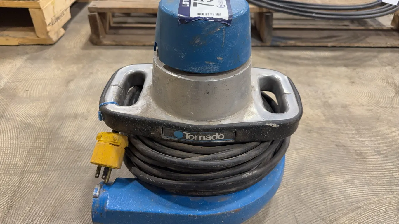 Breuer Electric Tornado Floor Machine (Confirm Model)