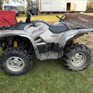 2007 Yamaha Grizzly 700 FI Special Edition Quad, ITP Tires, Power Steering, Special Edition Aluminum Flake Paint, Warn Winch, S/N