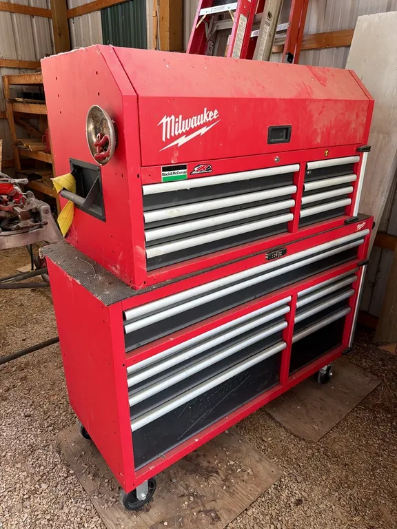 Milwaukee HD Tool Chest and Cabinet