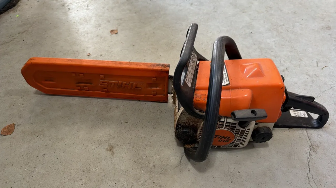 Chain Saws and Yard Maintenance Tools