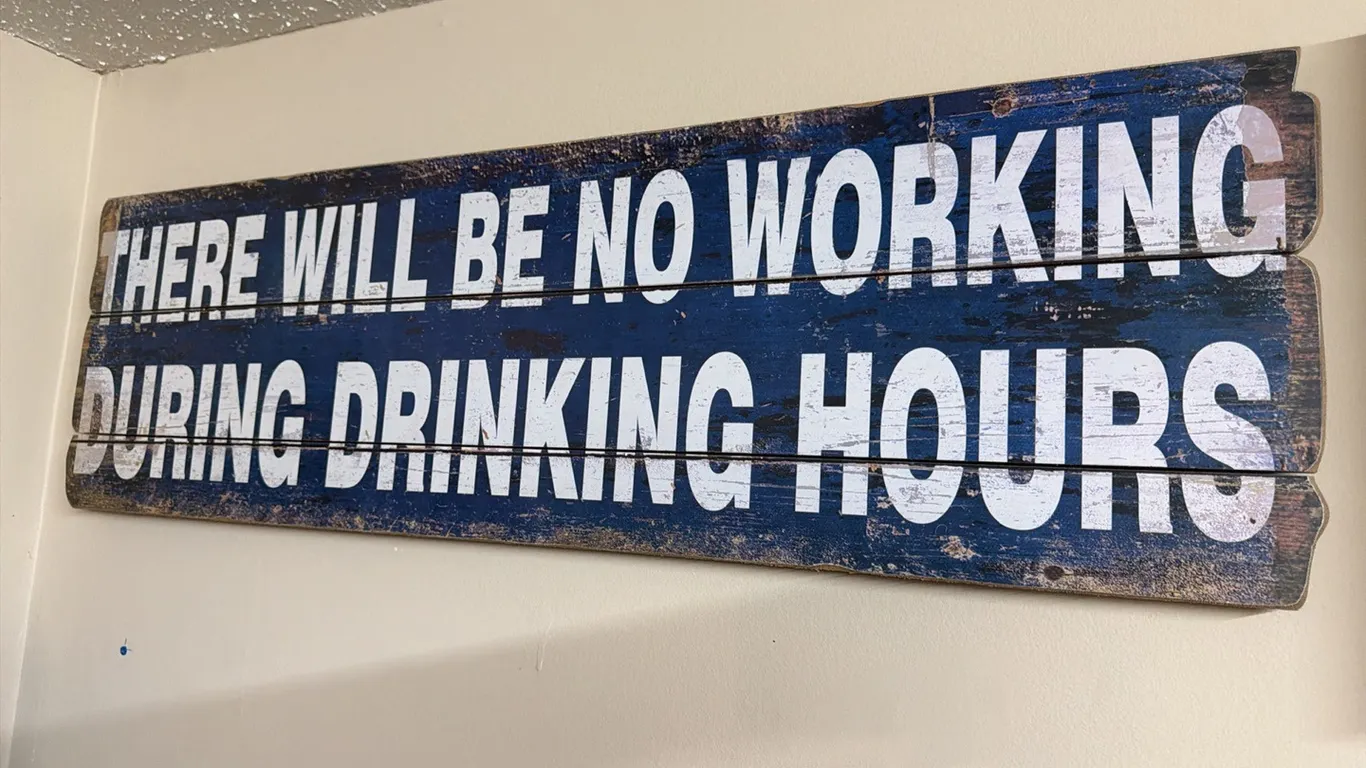 Home Decor Signage
