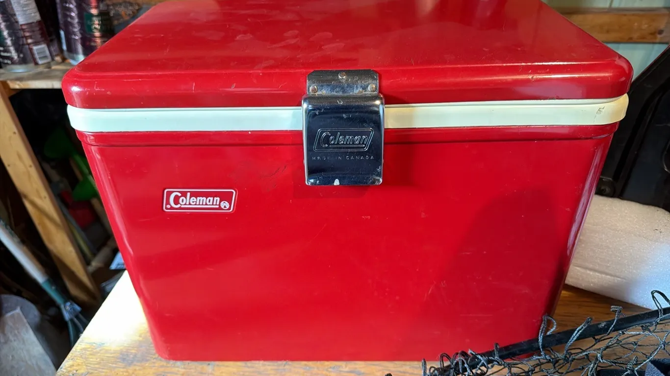 Vintage Coleman Cooler in Excellent Shape