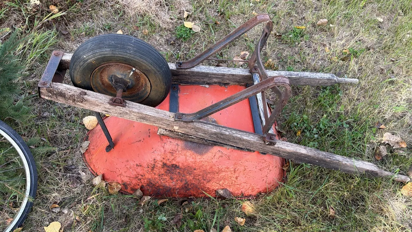 Wheel Barrow Plus Many More Additional Support Itens Not Pictured. Sold Live On Site