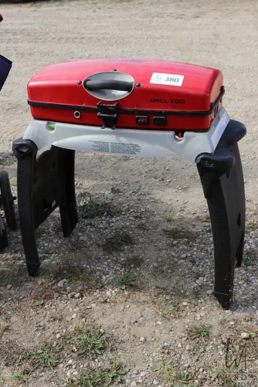 Thermos Grill 2 Go portable propane barbecue