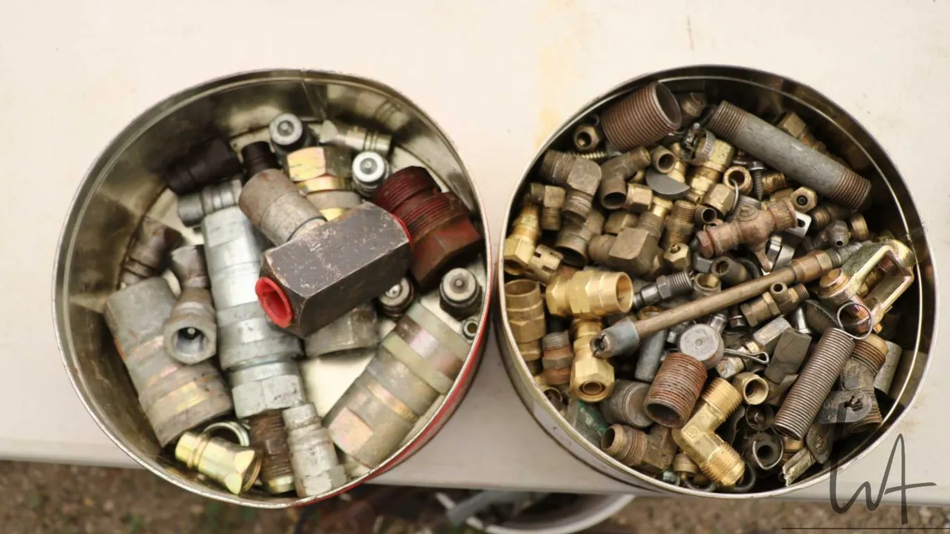 Selection of fittings for hydraulic/ air etc.