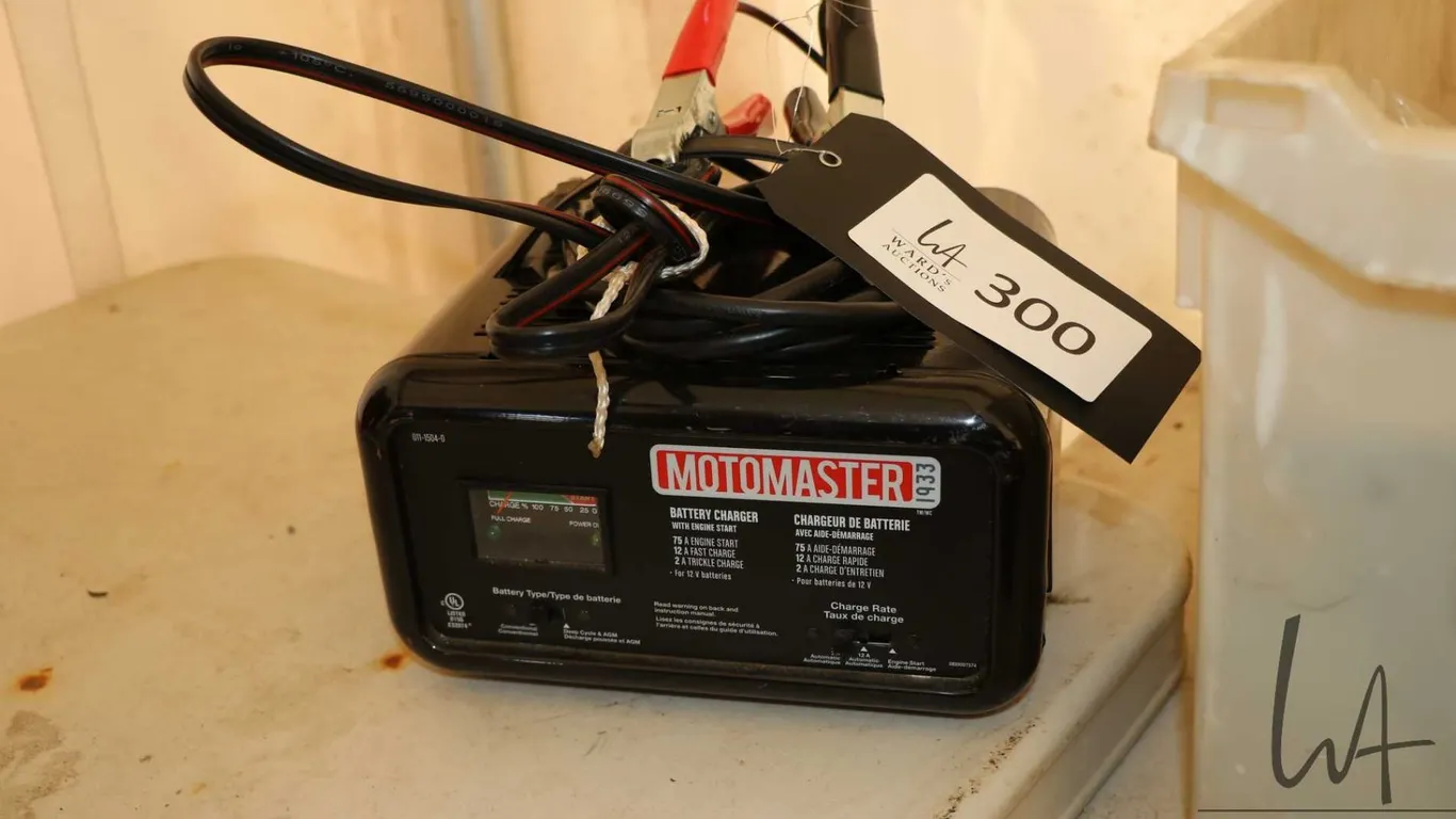Motormaster 1933 battery charger