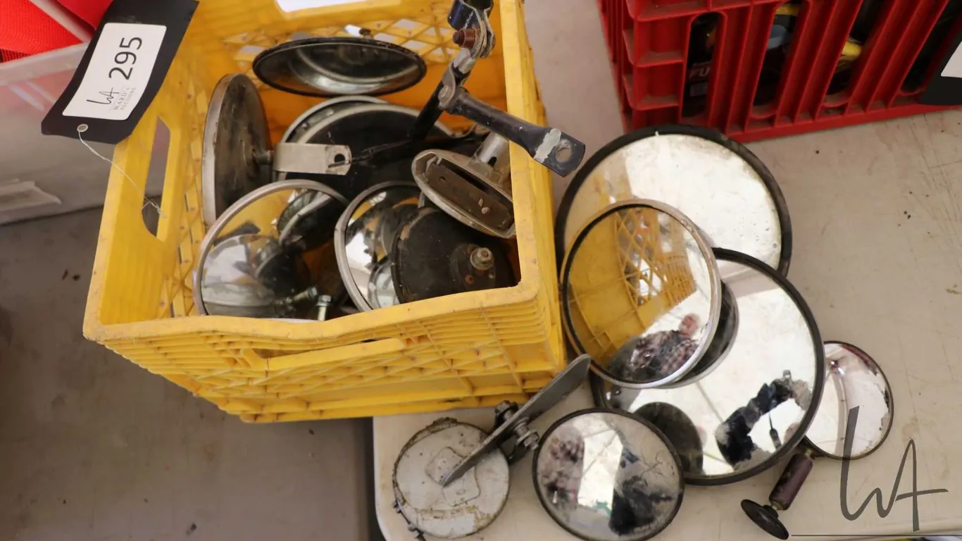 Selection of convex mirrors