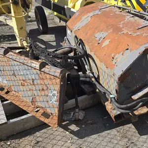 6' Quick Attach Sweeper Attachment/26-30-0380