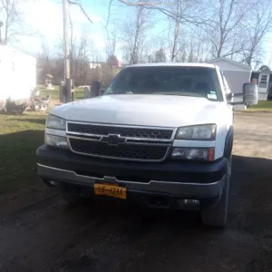 2005 Chevrolet Silverado 2500HD Pickup Truck