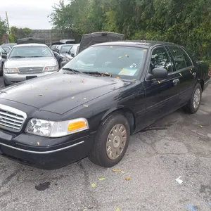 2005 Ford Crown Victoria 4DSD/Police Interceptor