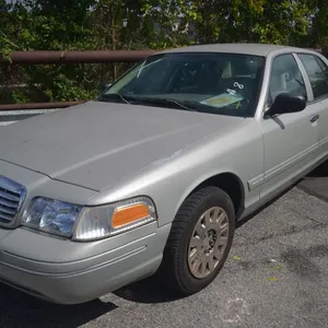 2005 Ford Crown Victoria 4DSD/Police Interceptor