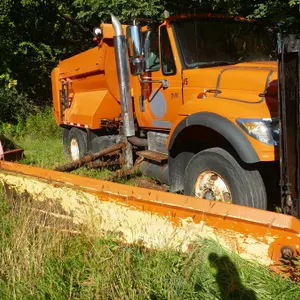 (#6-15) 2004 International 7600 Dump Truck w/ Wing