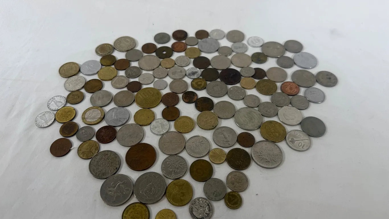 BAG OF FOREIGN COINS