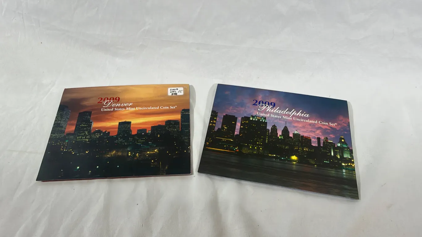 (2) 2009 UNCIRCULATED COIN SETS