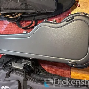 SKB HARD SHELL GUITAR CASE