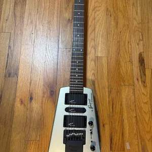 SPIRIT BY STEINBERGER GT-PRO DELUXE GUITAR WITH BAG