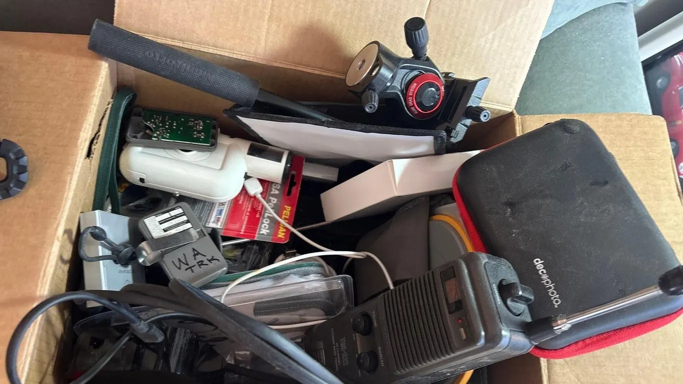 TOOLS & HARDWARE