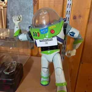 BUZZ LIGHTYEAR FIGURE