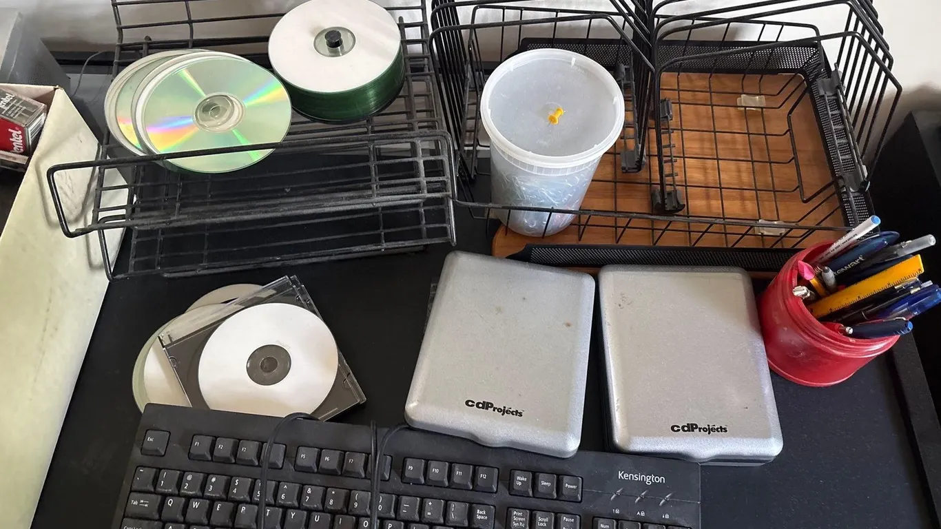 OFFICE & COMPUTER ACCESSORIES