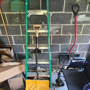 HAND TRUCK AND YARD TOOLS