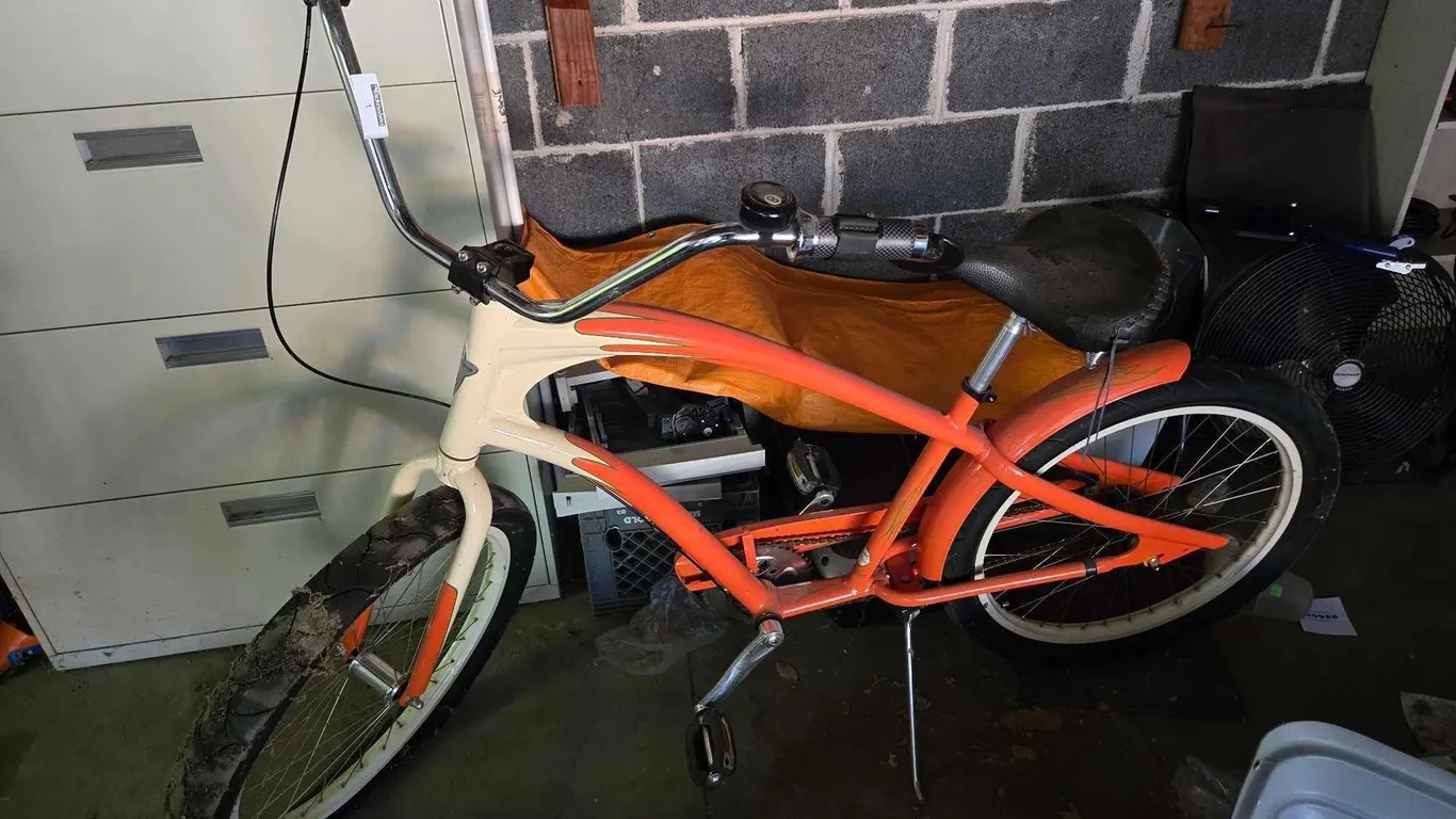 LOT WITH (3) MARIN AND OTHER ASSORTED BICYCLES
