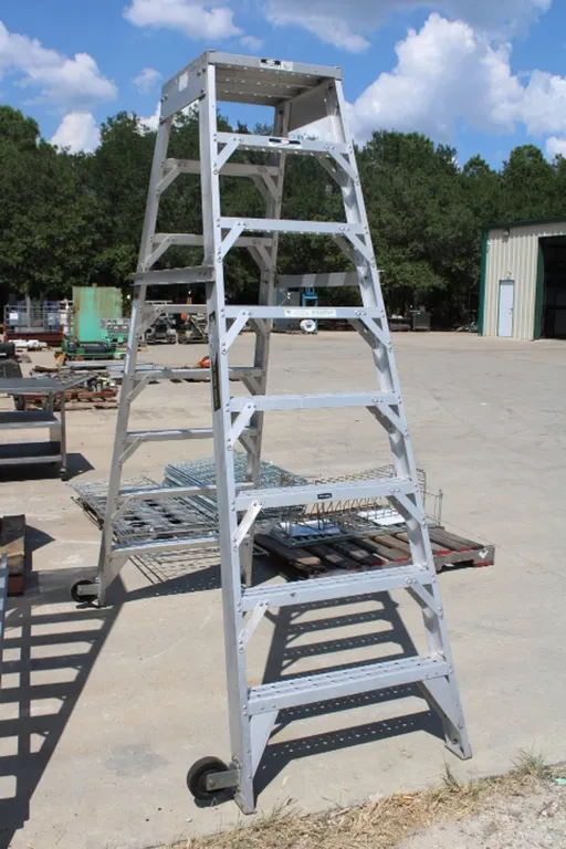 Step Ladder